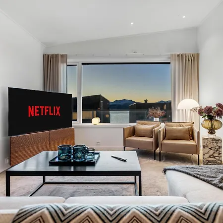 Norheim - New 2023 Luxury With Sea & Mountain Views Tromso